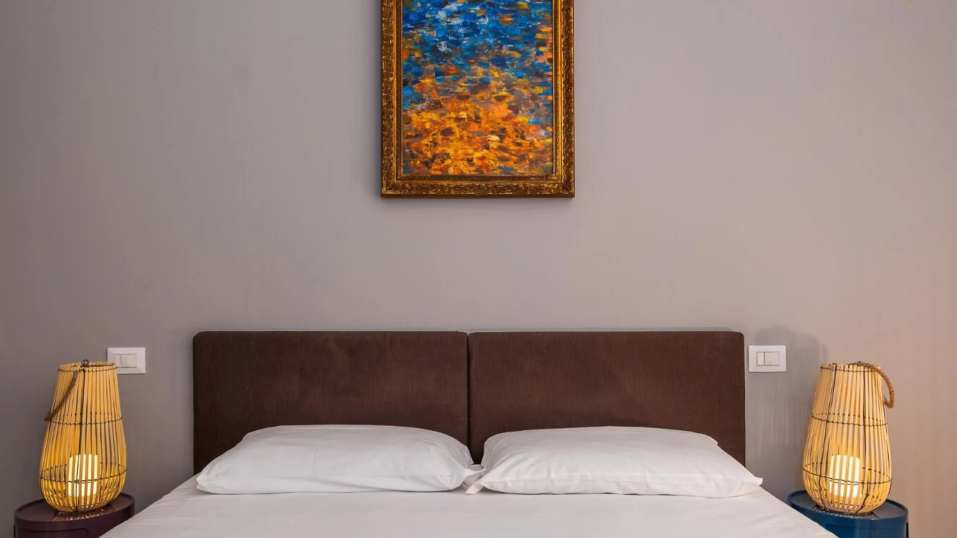 Elegant And Stylish Design Apartments In Brera Near The Metro Milán