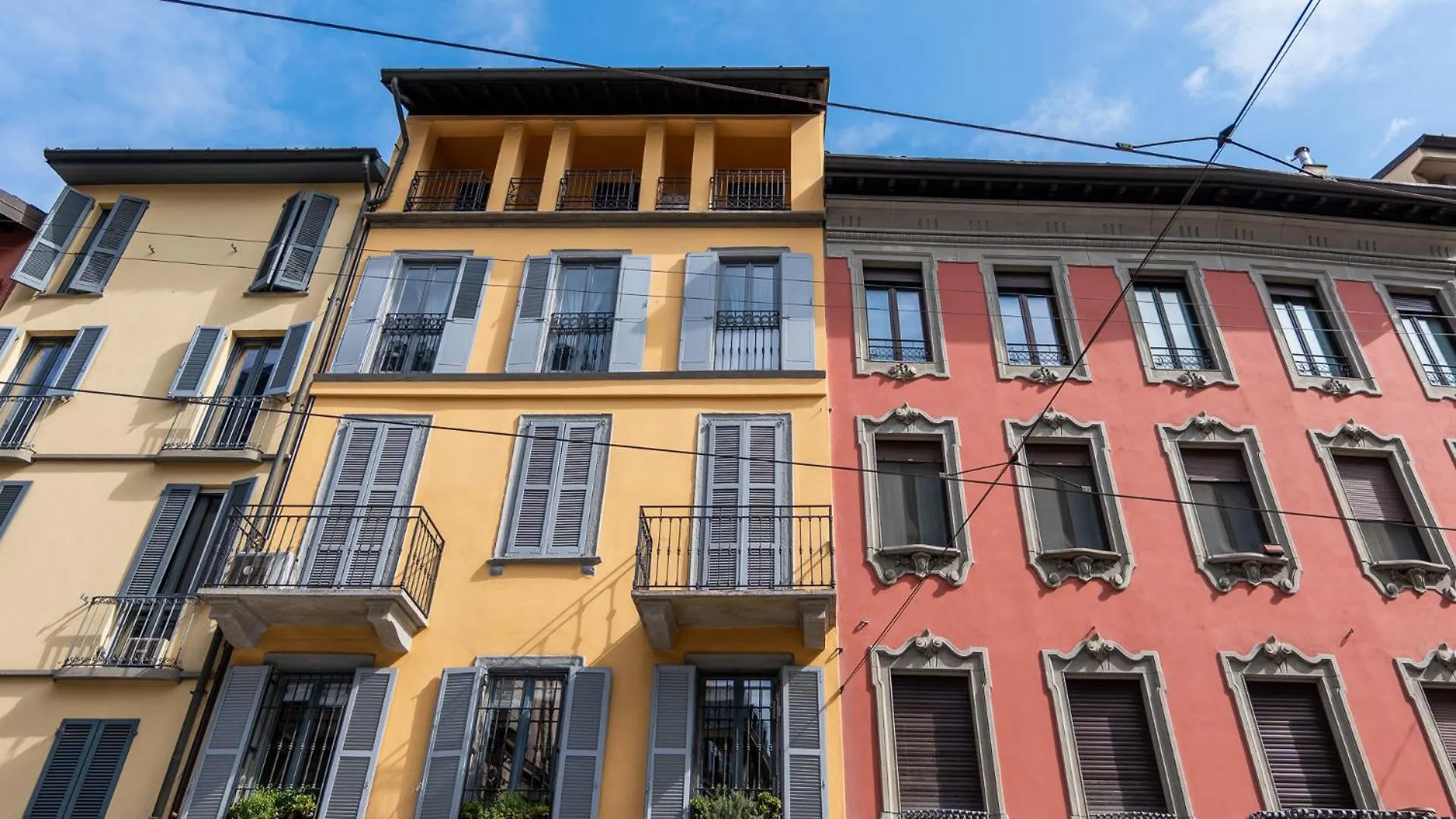 Elegant And Stylish Design Apartments In Brera Near The Metro Mediolan